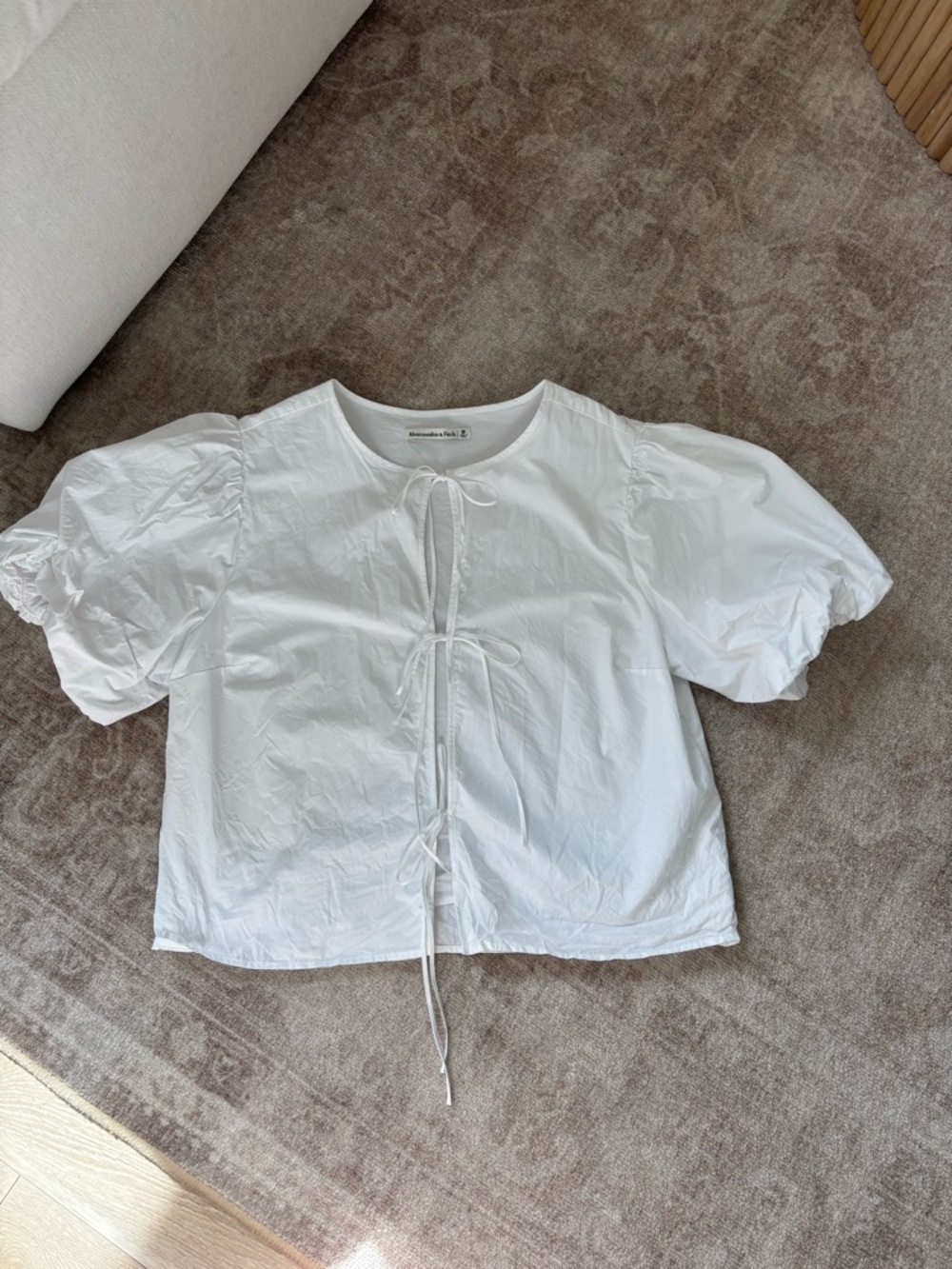 Abercrombie & Fitch White Tie-Neck Puff Sleeve Top
